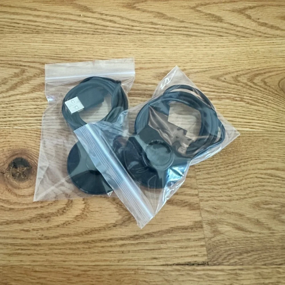 Oura Ring Gen 3 Heritage in Stealth (Size 8) - Picture 11 of 11